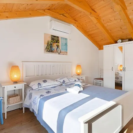 One-bedroom In *