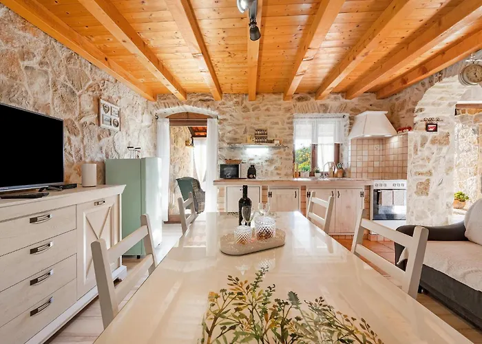 Dom wakacyjny One-bedroom In Konjevrate