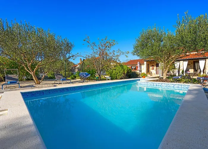 One-bedroom In Holiday home *